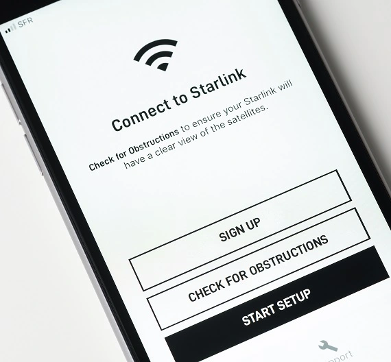 tela de celular com tecnologia do Elon Musk