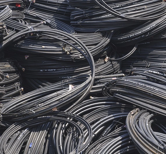 toneladas de cabos de fibra óptica