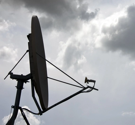 antena de internet RAV fibra e RAV satélite
