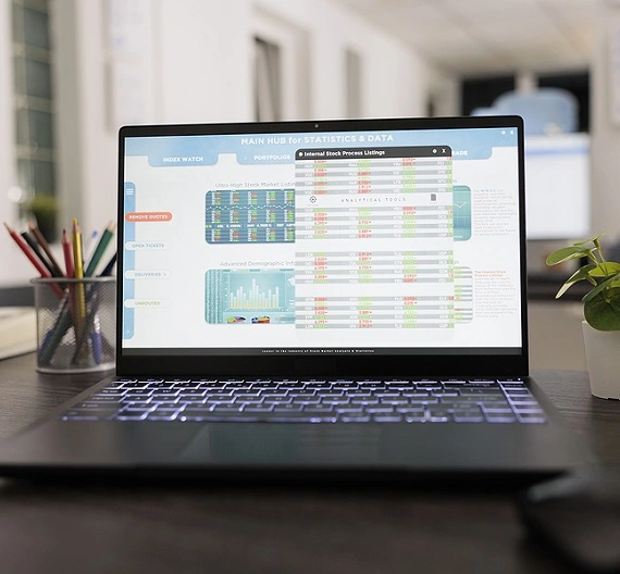 notebook mostrando teste de internet corportiva